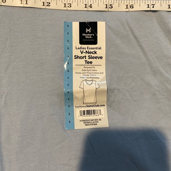 NWT- Large- Light Blue1 Members Mark- Super Soft Tee! - Picture 2 of 4